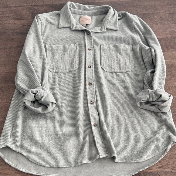 Great condition button down - Picture 1 of 7